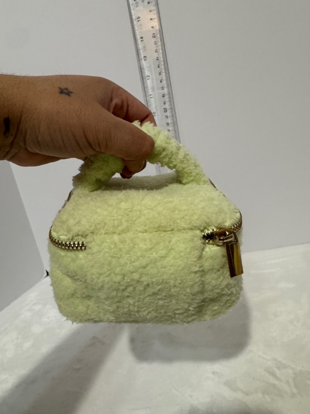 A new day target jewelry case fuzzy cube case mini traveling case - Picture 3 of 7